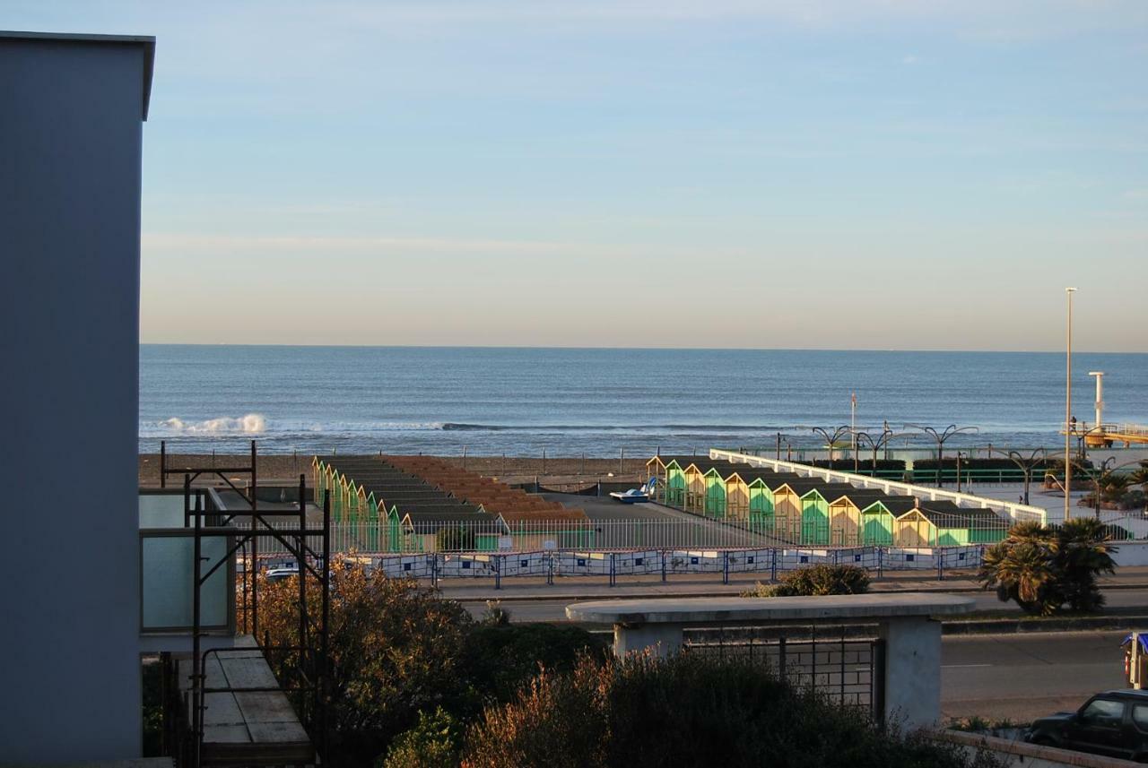 Apartmán Ostia Loft Fronte Mare Exteriér fotografie
